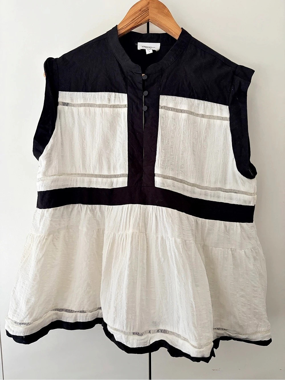 ANNIEWEAR Color Block Tunic in Black & White Size Large